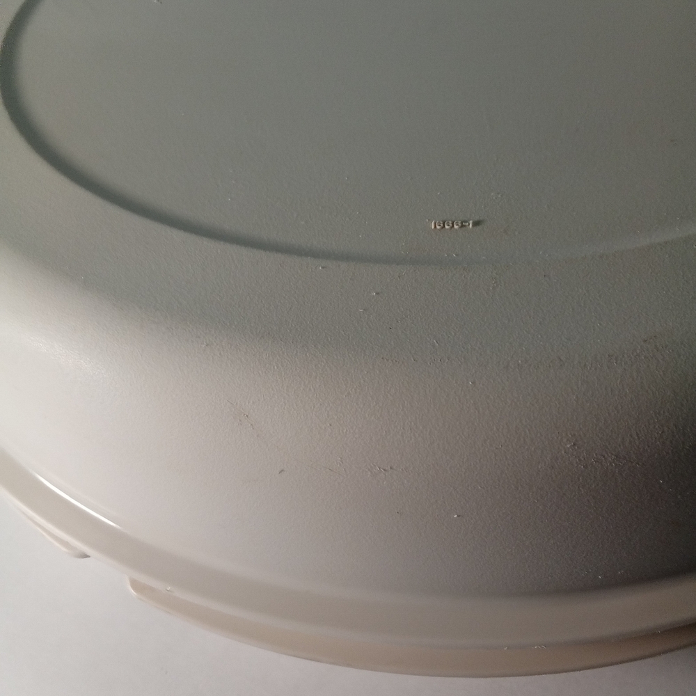 Vtg Tupperware Serving Dish with Cover and 6 Compartments plus Dip Bowl with Lid - Picture 11 of 12